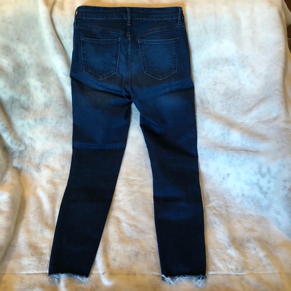 Old Navy Rockstar Jeans - Picture 6 of 6